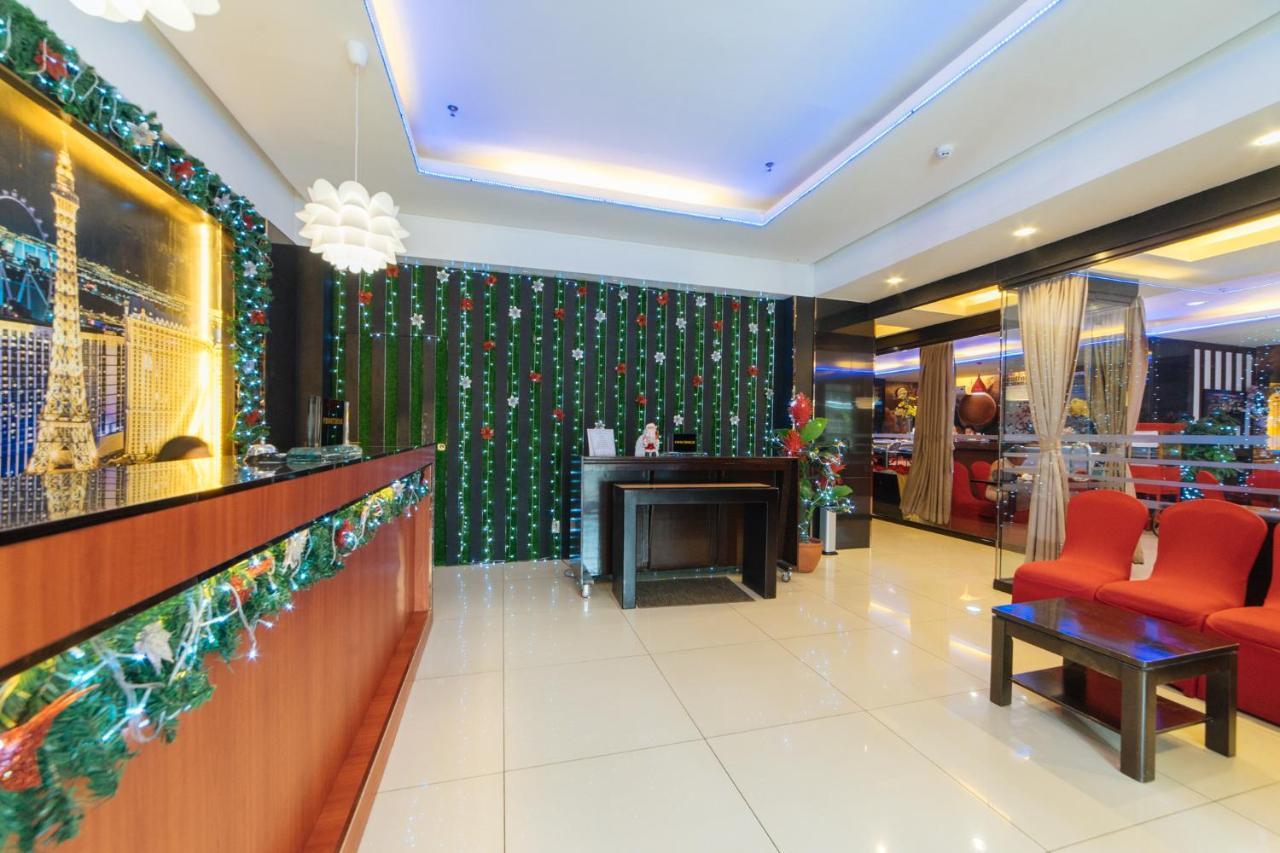 Hotel Reddoorz Premium Near Trinoma Quezon City Exteriér fotografie